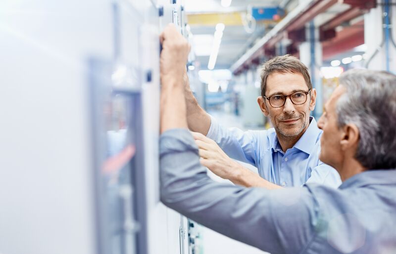 Customer being helped by a specialist